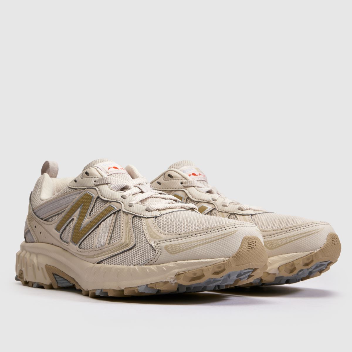 New Balance 410v5 in Beige New Balance 410v5 3