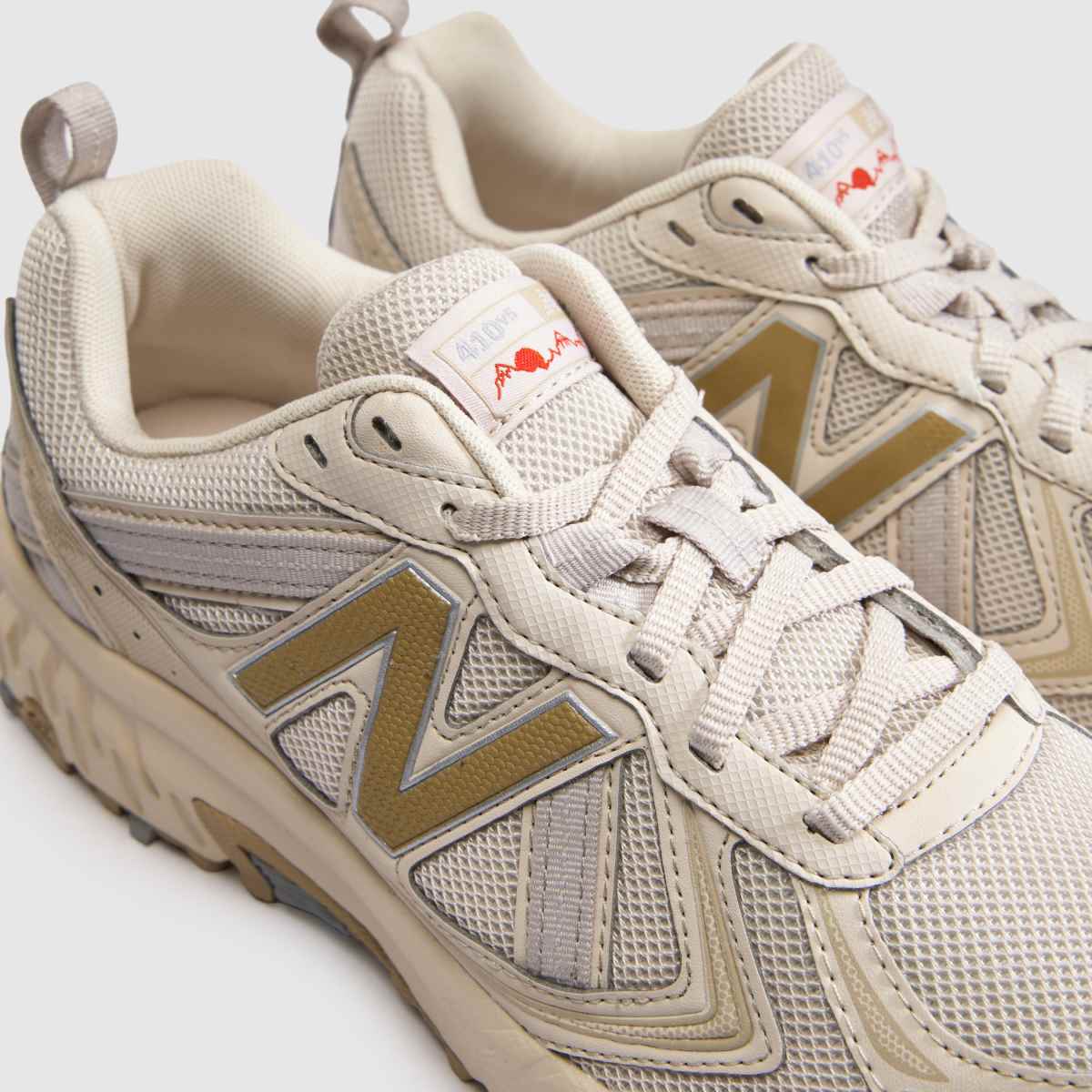 New Balance 410v5 in Beige New Balance 410v5 4