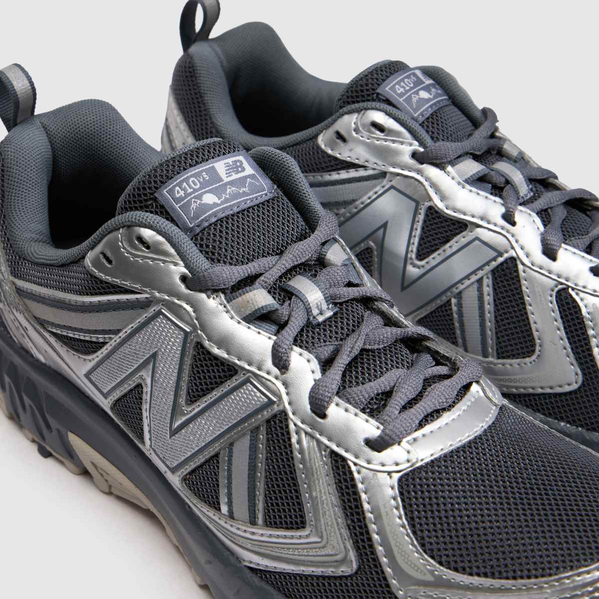 New Balance 410v5 in Silver Multi New Balance 410v5 4
