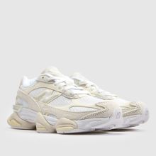 New Balance 9060R in Off-White New Balance 9060R,2 of 4