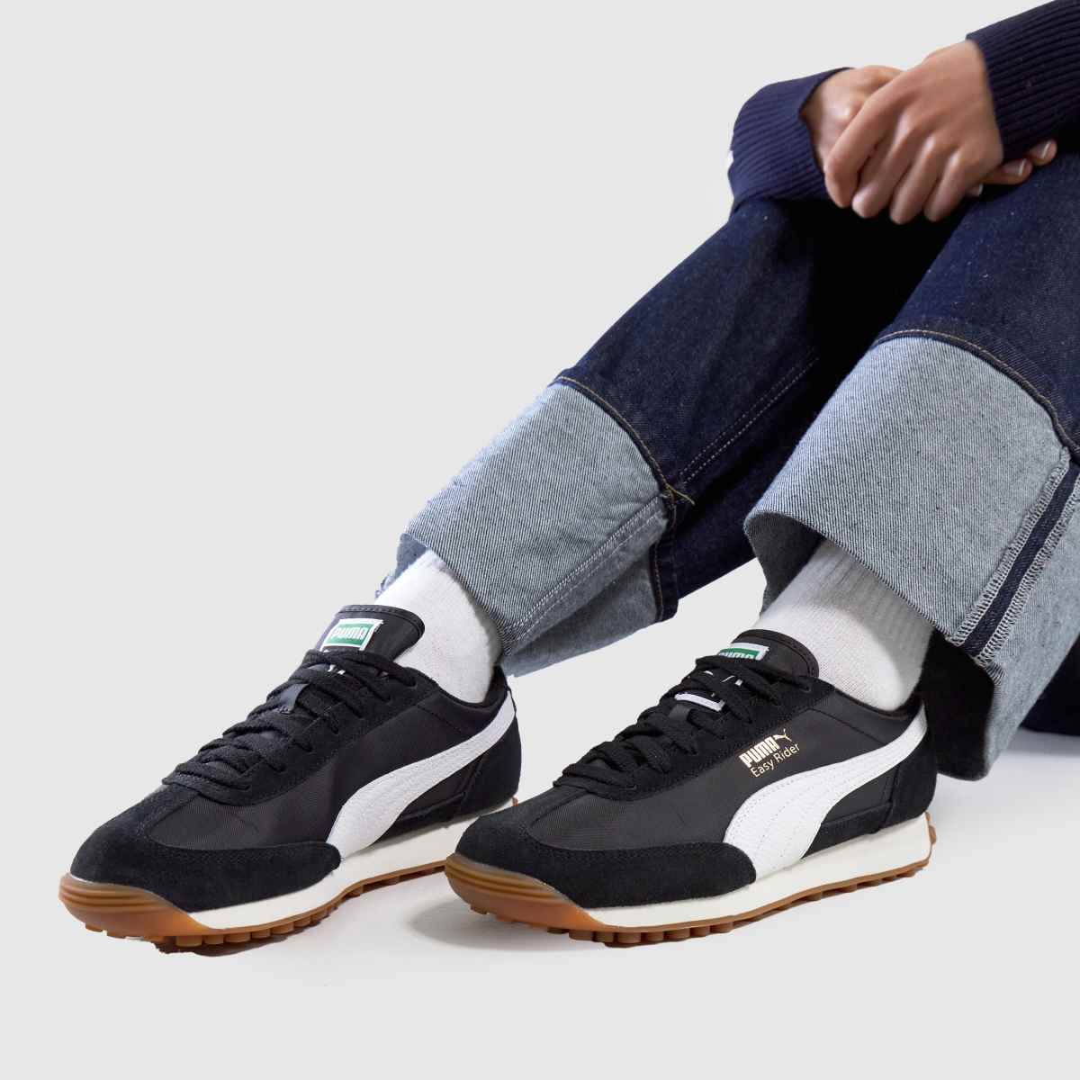 Womens Black White PUMA Easy Rider Trainers Schuh