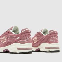 New Balance 1000 in Pink New Balance 1000,4 of 4