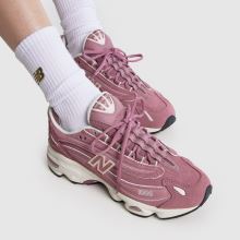 New Balance 1000 in Pink New Balance 1000,2 of 4