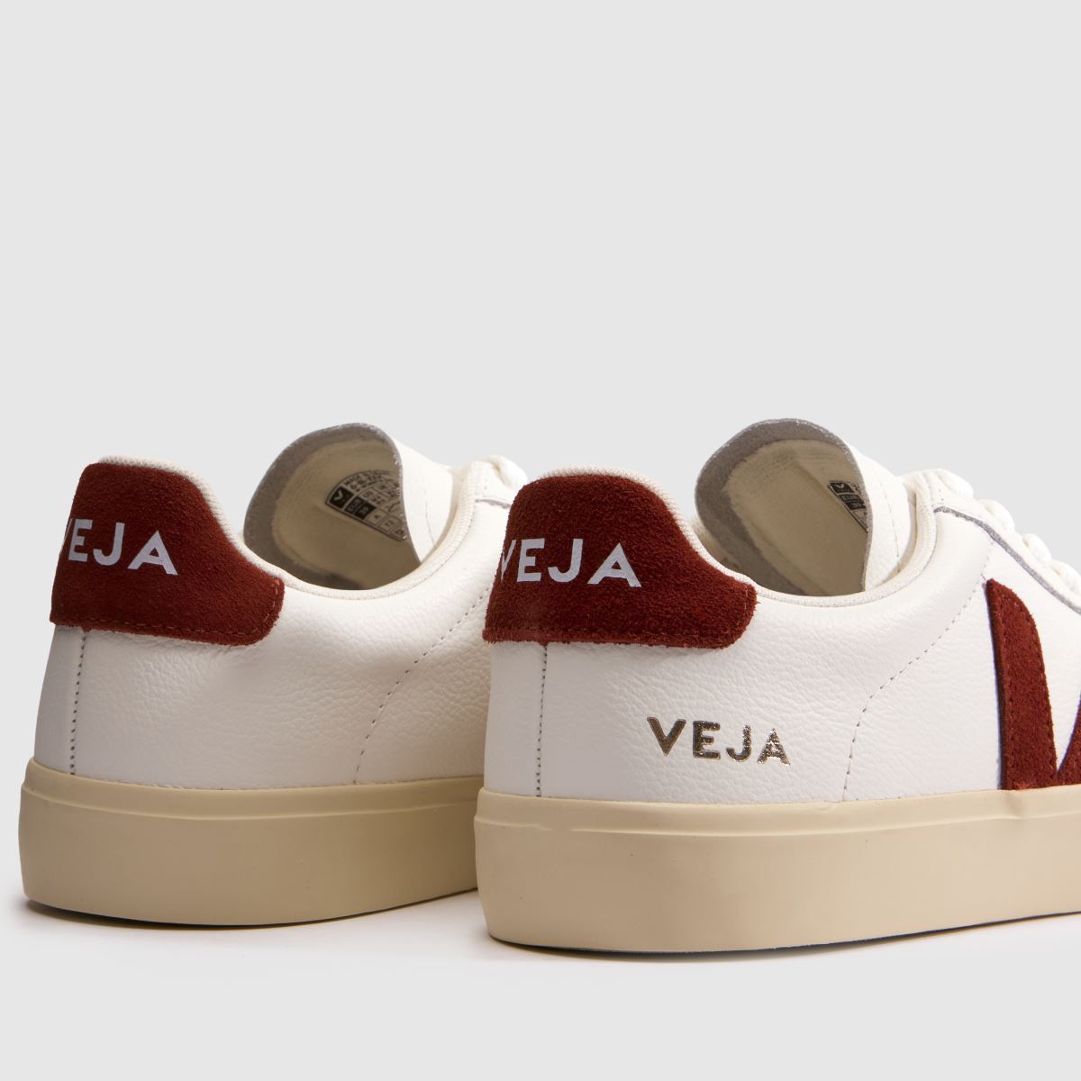 VEJA Campo in White & Red VEJA Campo 7