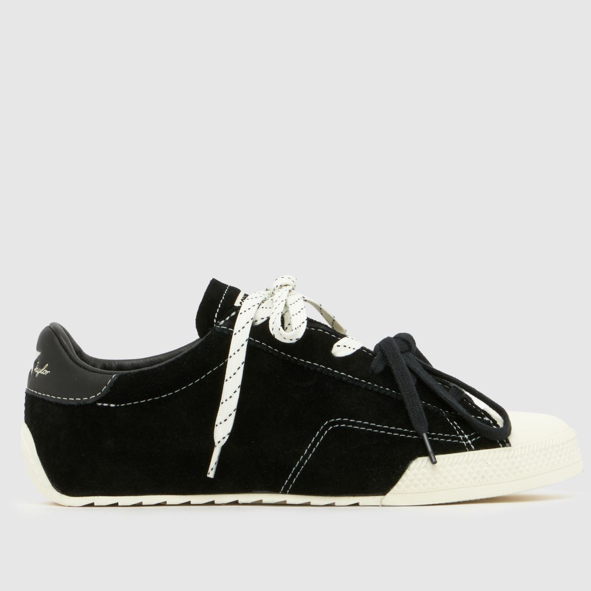 Converse Chuck Taylor Lo Trainers in Black & White