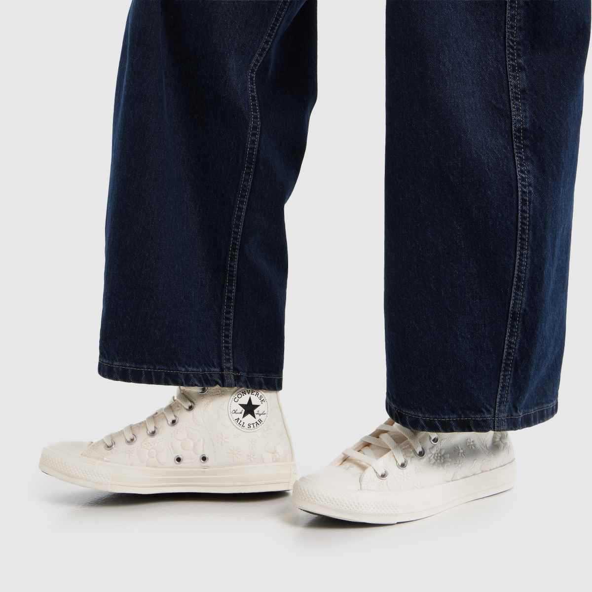 Converse All Star Hi in Off-White Converse All Star Hi 8