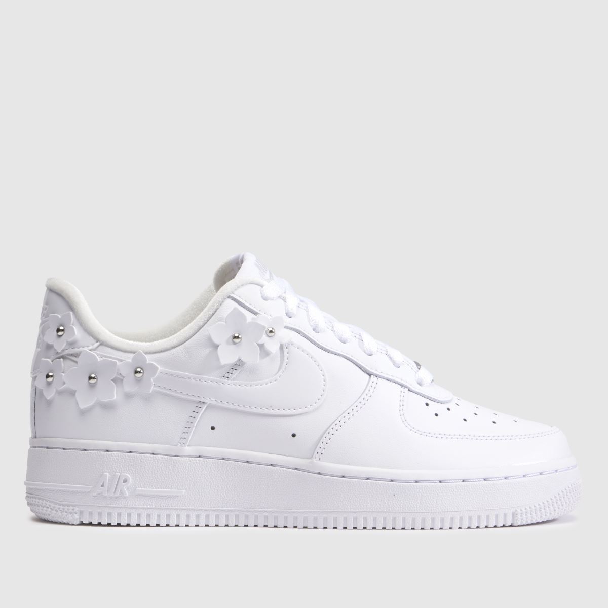 Nike Air Force 1 in White Nike Air Force 1