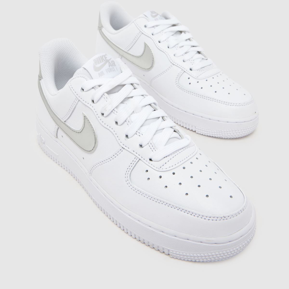 Nike Air Force 1 in White & Silver Nike Air Force 1 4