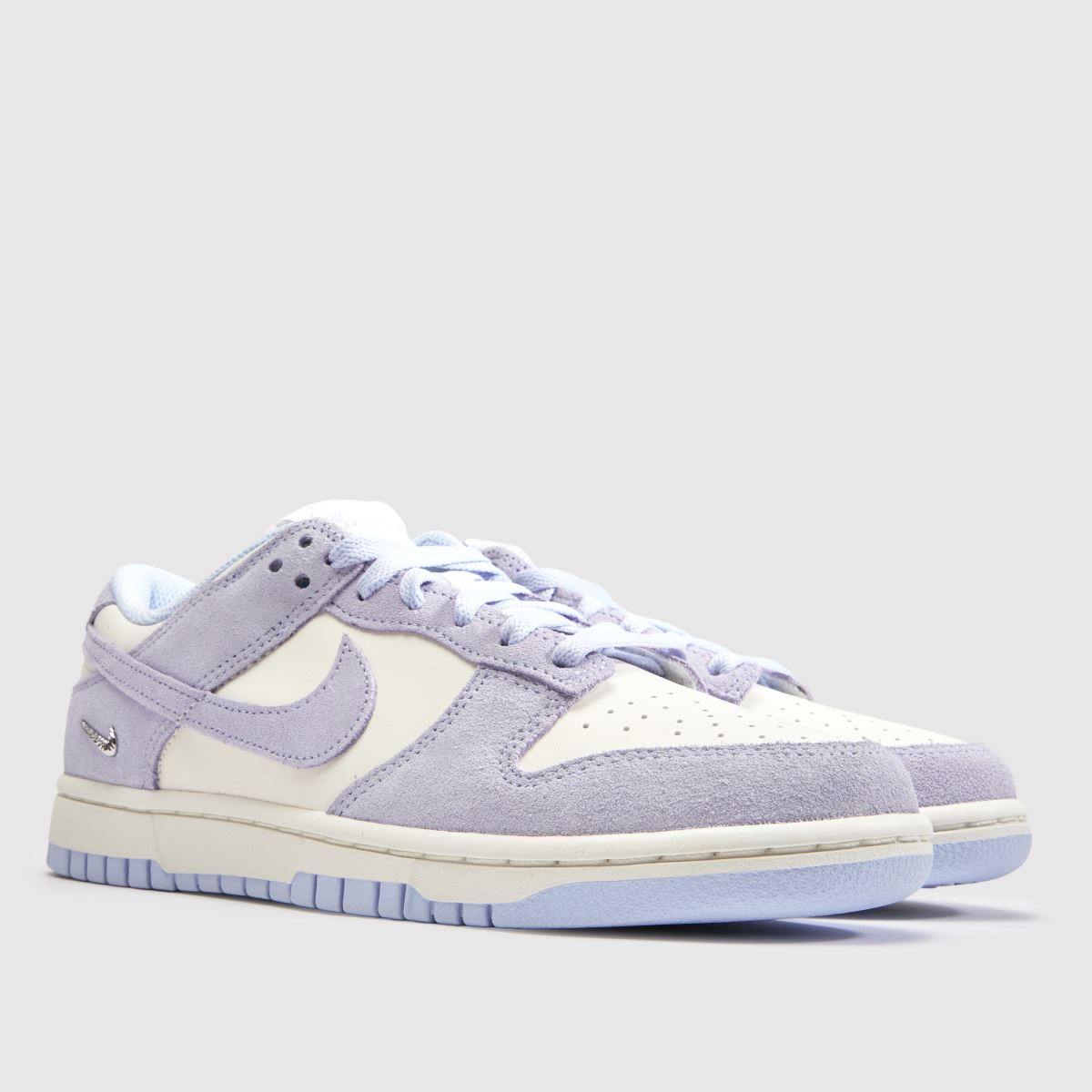 Nike Dunk Low in White & Pl Blue Nike Dunk Low 3