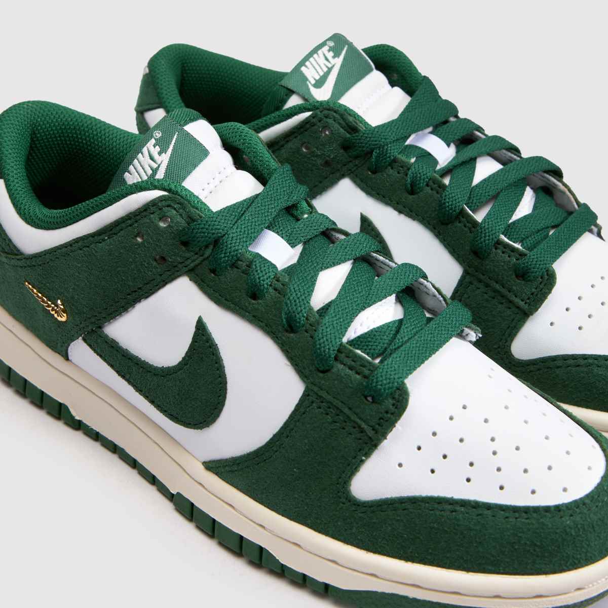 Nike Dunk Low in White & Green Nike Dunk Low 4