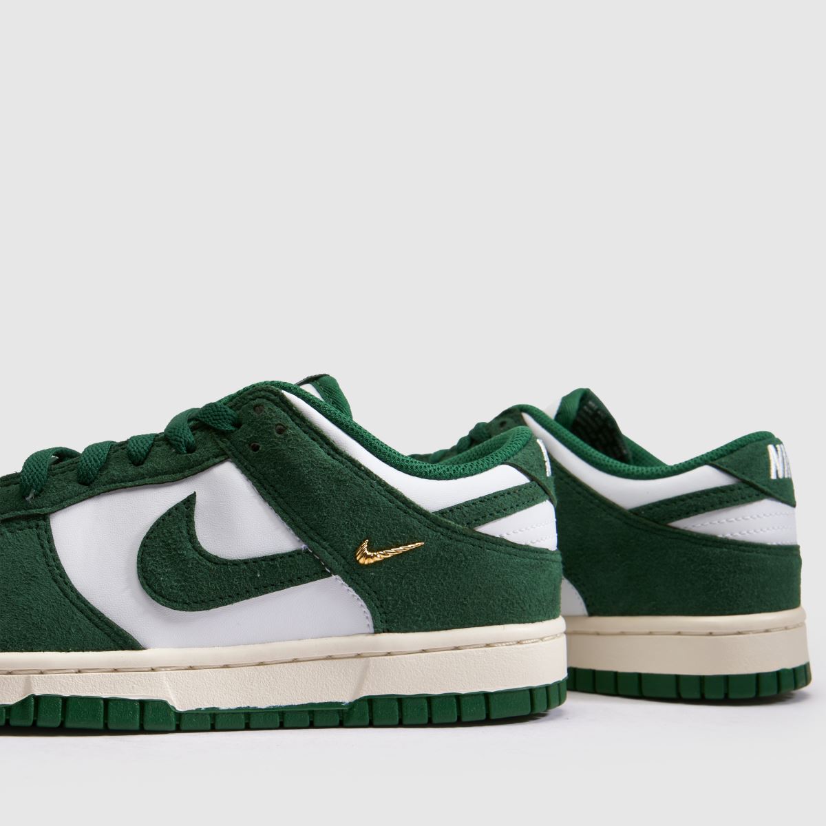 Nike Dunk Low in White & Green Nike Dunk Low 7