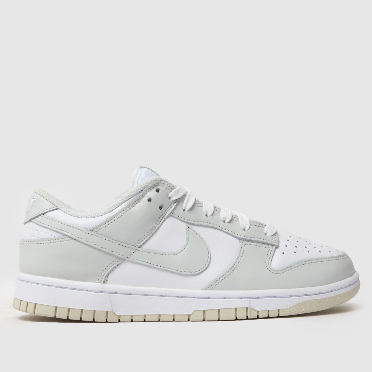Nike Dunk Low Trainers in White & grey