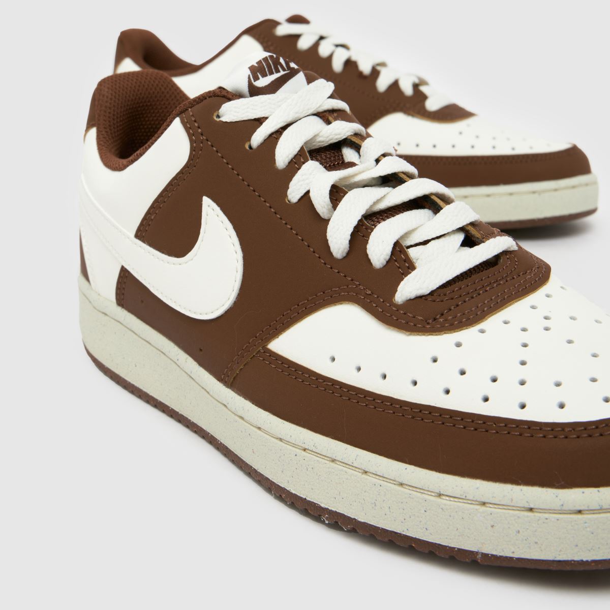 Nike Court Vision in Brown & White Nike Court Vision 4