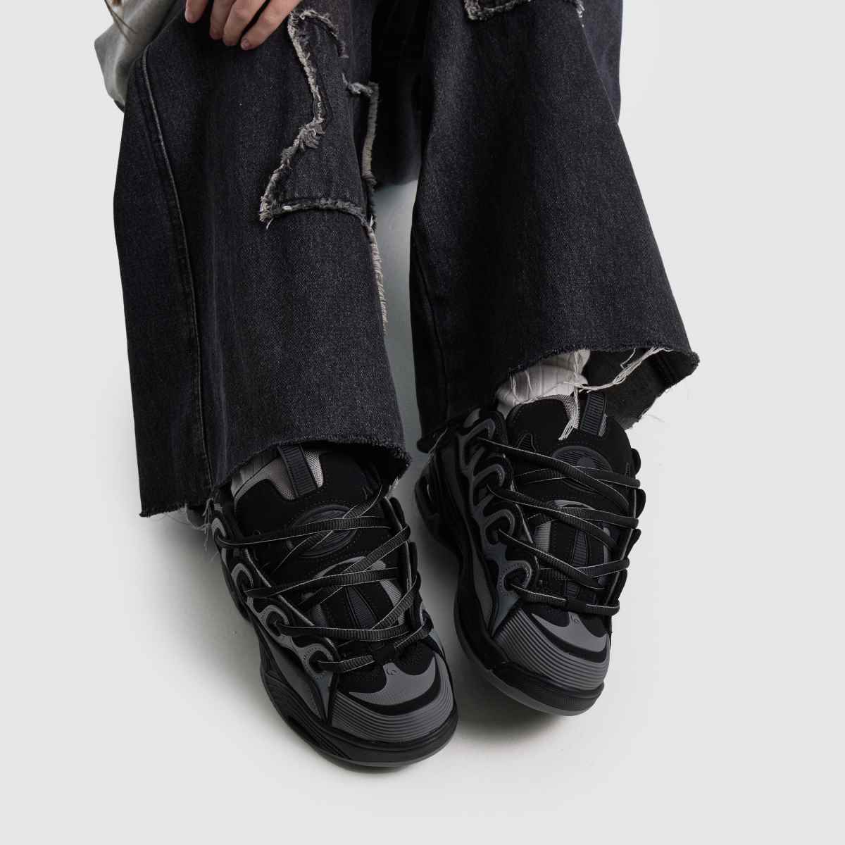 OSIRIS D3 2001 in Black & Grey OSIRIS D3 2001 8