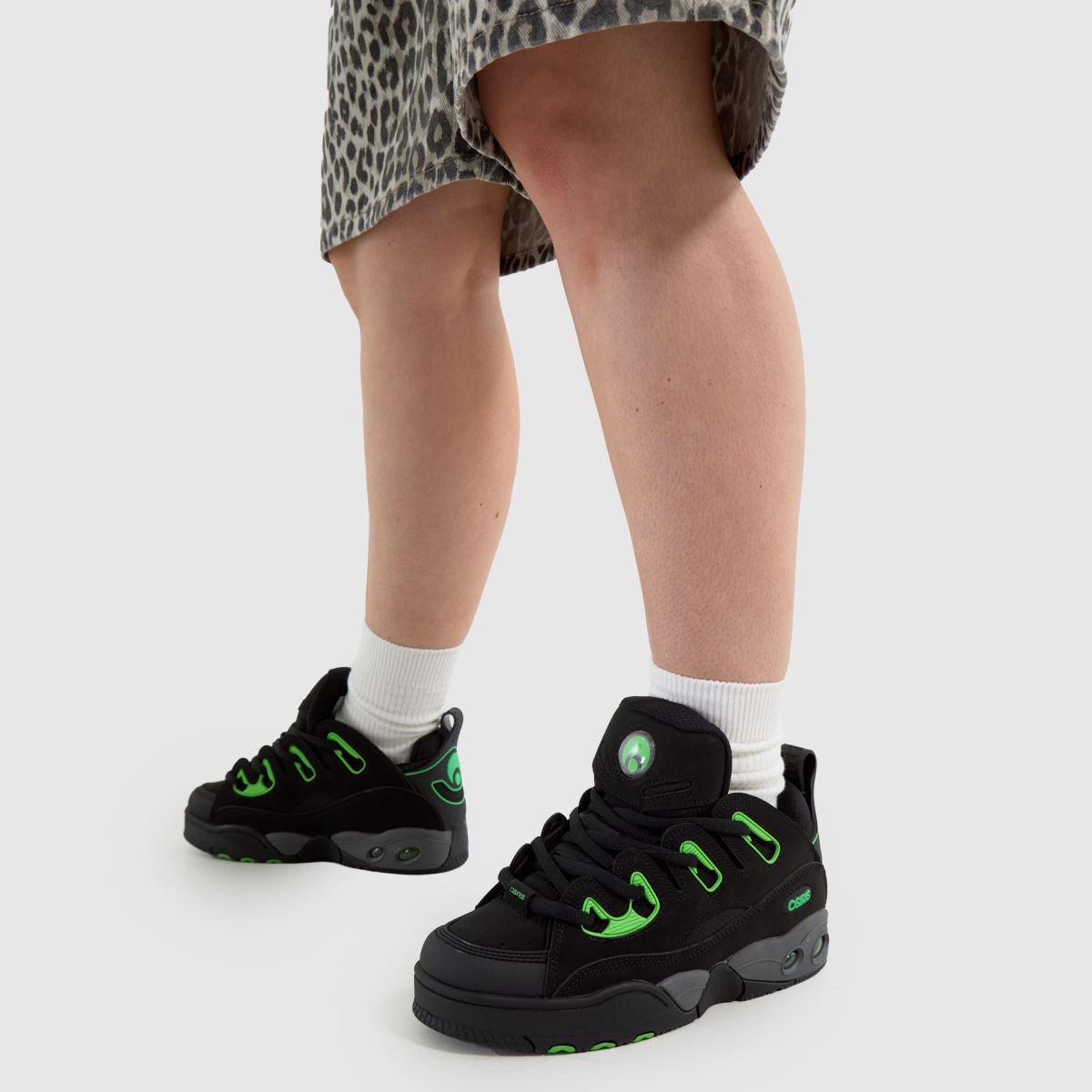 OSIRIS D3 E in Black & Green OSIRIS D3 E 8