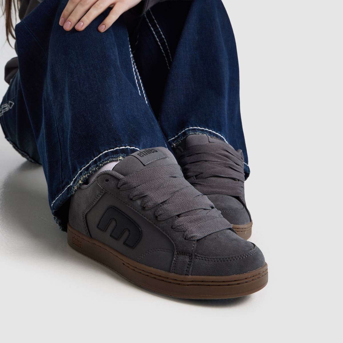 Etnies Kingpin 2K in Grey Etnies Kingpin 2K 8