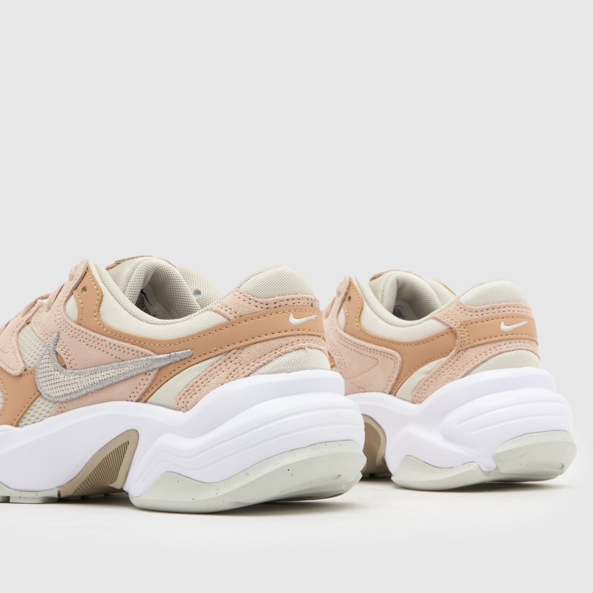 Nike AL8 in Beige & Brown Nike AL8 7