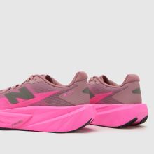 New Balance FuelCell Rebel V5 in Pink New Balance FuelCell Rebel V5,4 of 4