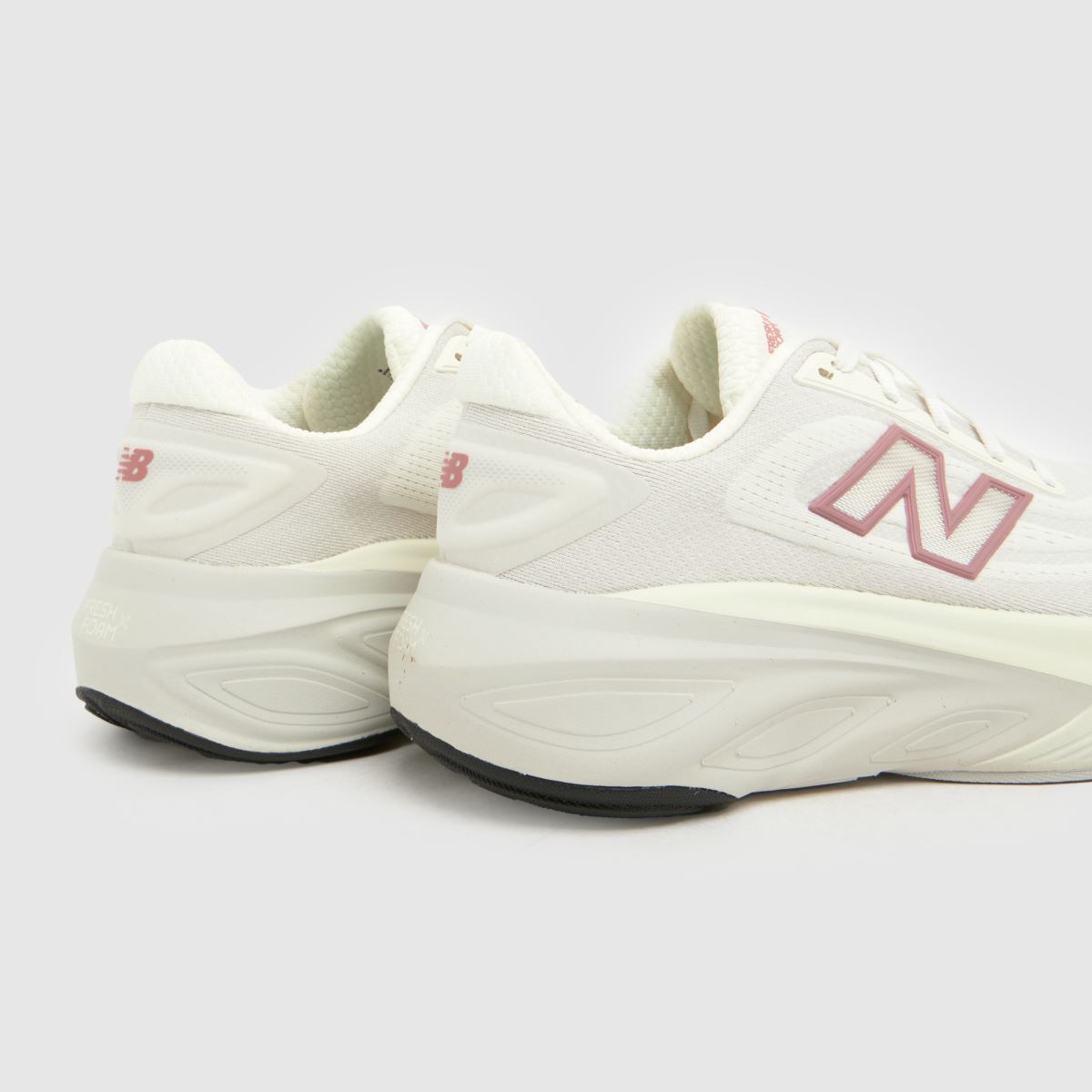 New Balance Fresh Foam More V6 in White & Pink New Balance Fresh Foam More V6 7