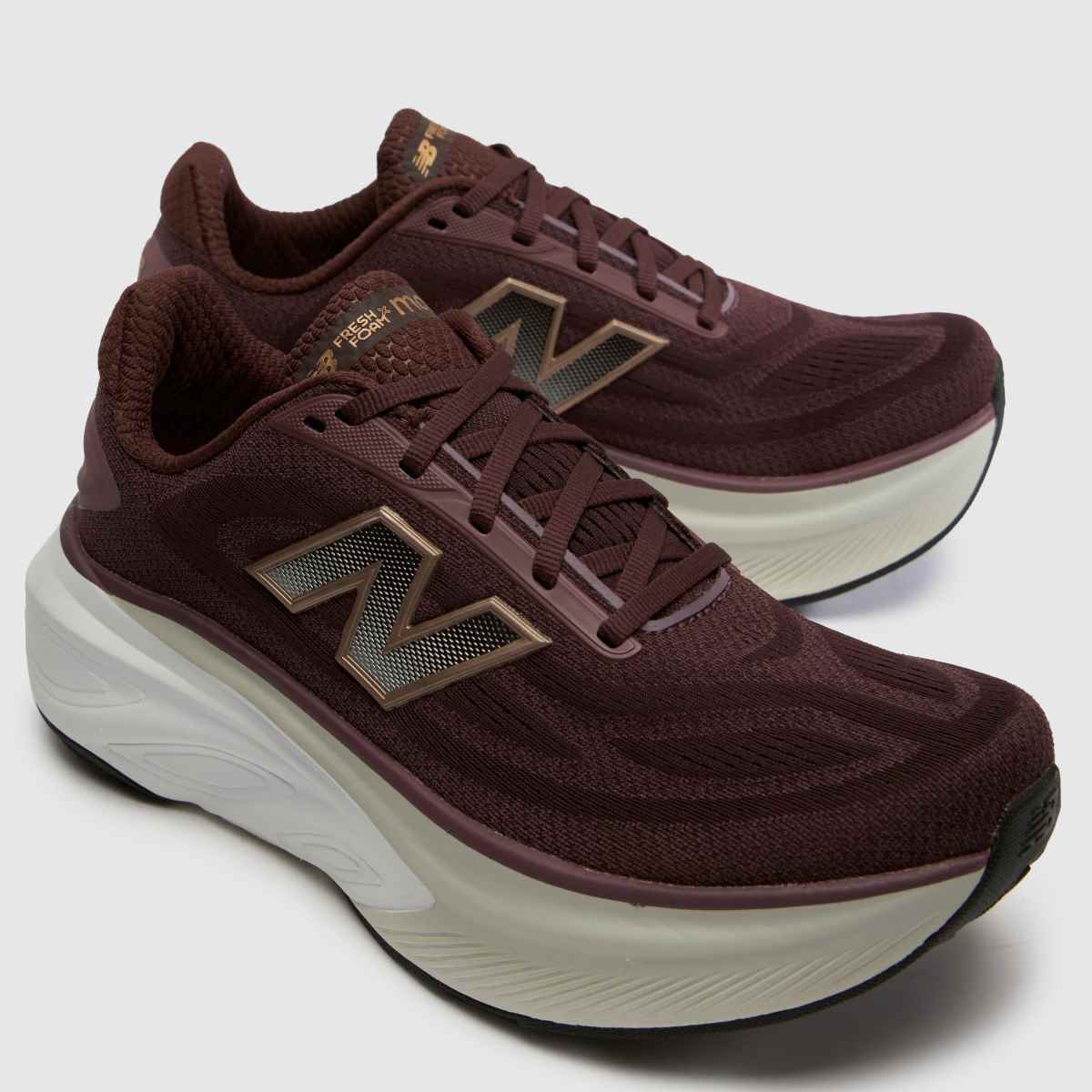 New Balance Fresh Foam More V6 in Burgundy New Balance Fresh Foam More V6 7