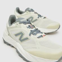 New Balance Tektrel in White & grey New Balance Tektrel,3 of 4