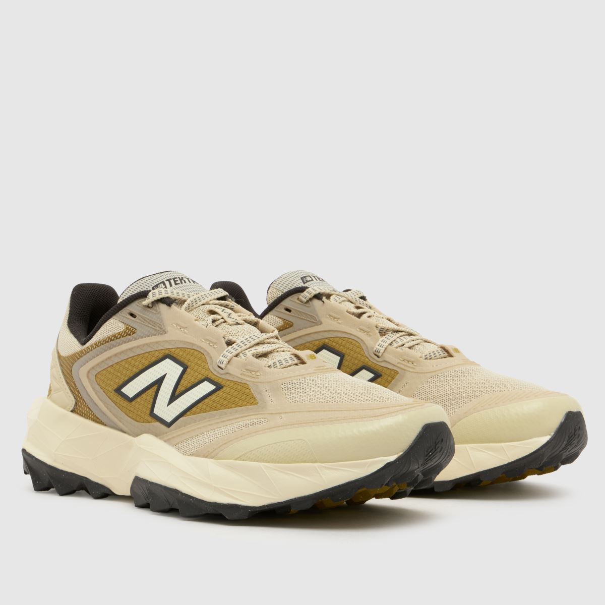 New Balance Tektrel in Stone Multi New Balance Tektrel 3