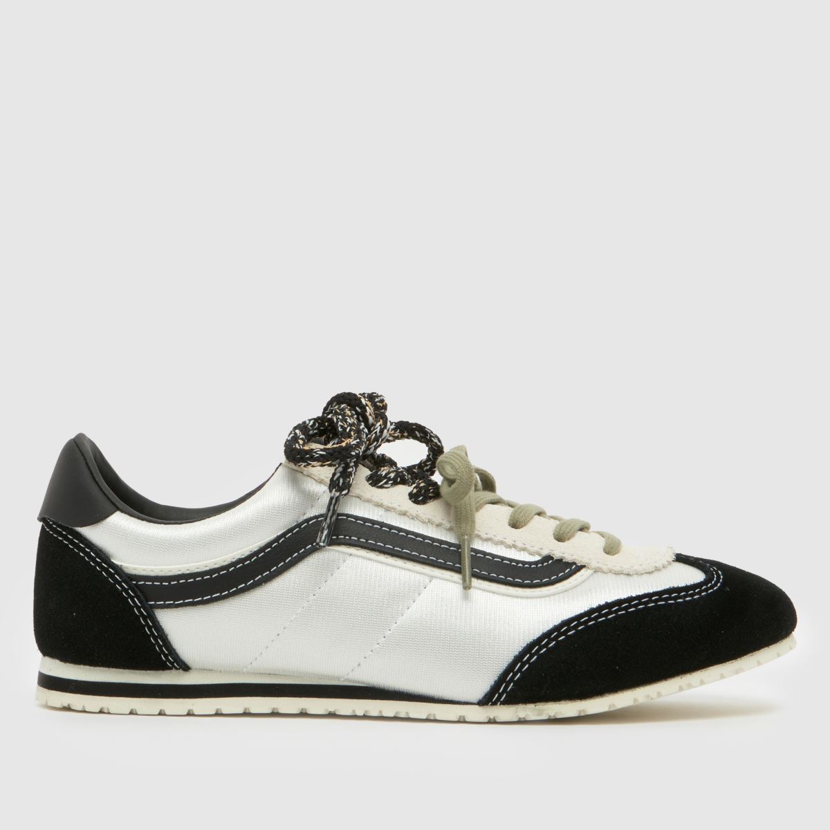 Vans Super Lowpro Trainers in White & Black
