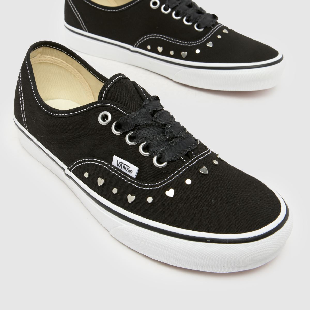 Vans Authentic in Black & Silver Vans Authentic 4