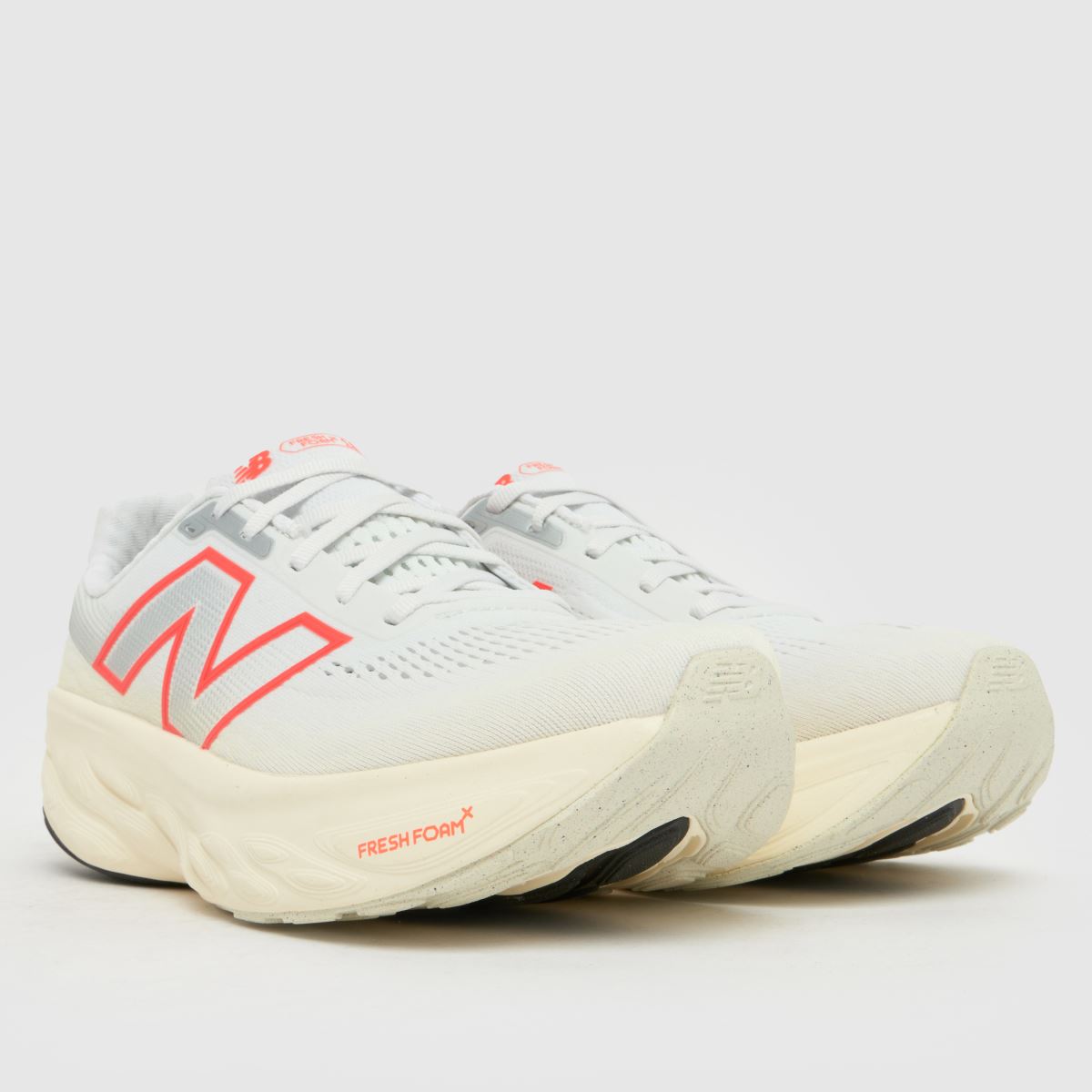 New Balance Fresh Foam X 1080 v14 in White Multi New Balance Fresh Foam X 1080 v14 3