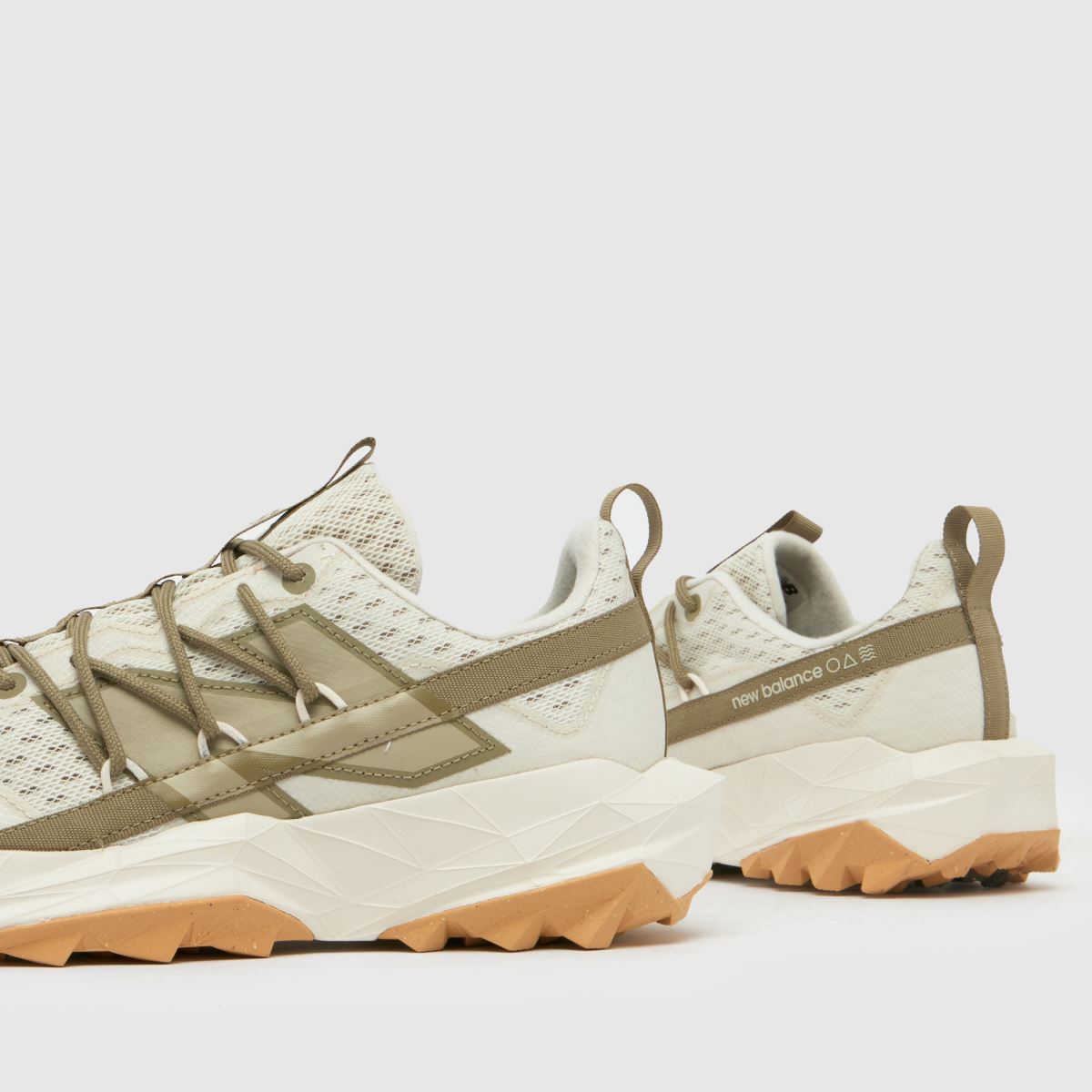 New Balance Tektrel in Beige Multi New Balance Tektrel 7