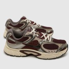 Nike V5 RNR in Burgundy Nike V5 RNR,3 of 4