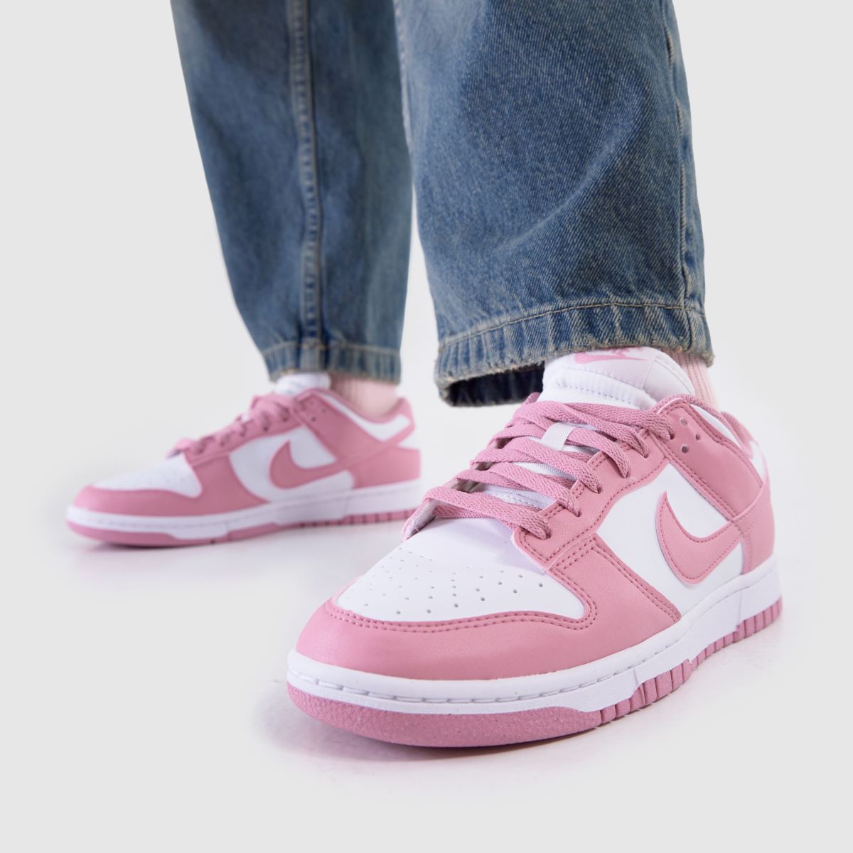 Nike Dunk in White & Pink Nike Dunk 8