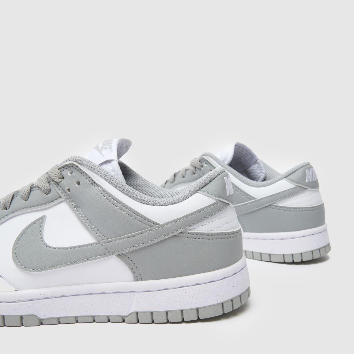 Nike Dunk Welche Nike Schuhe Sind Im Trend Damen Weiß-grau