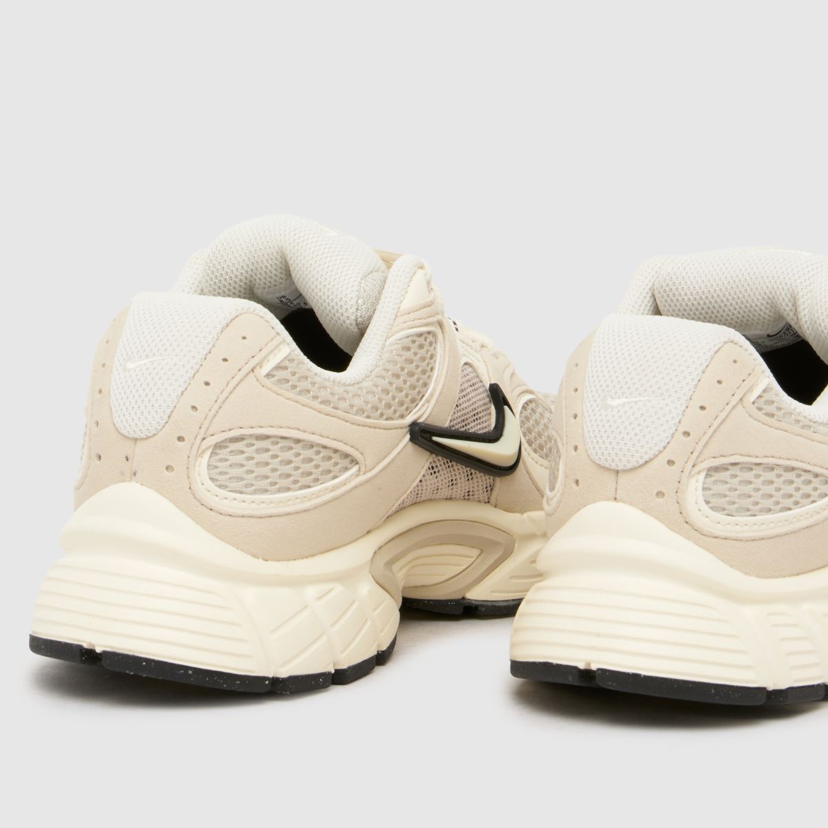 Nike V5 RNR in Off-White Nike V5 RNR 7