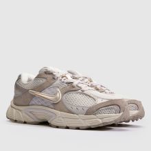 Nike V5 Runner in Off-White Multi Nike V5 Runner,2 of 4