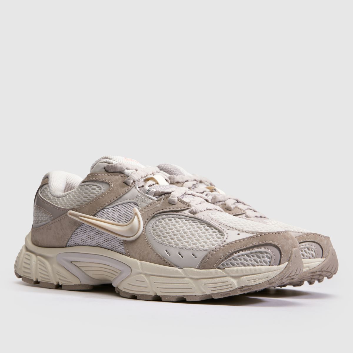 Nike V5 Runner in Off-White Multi Nike V5 Runner 3