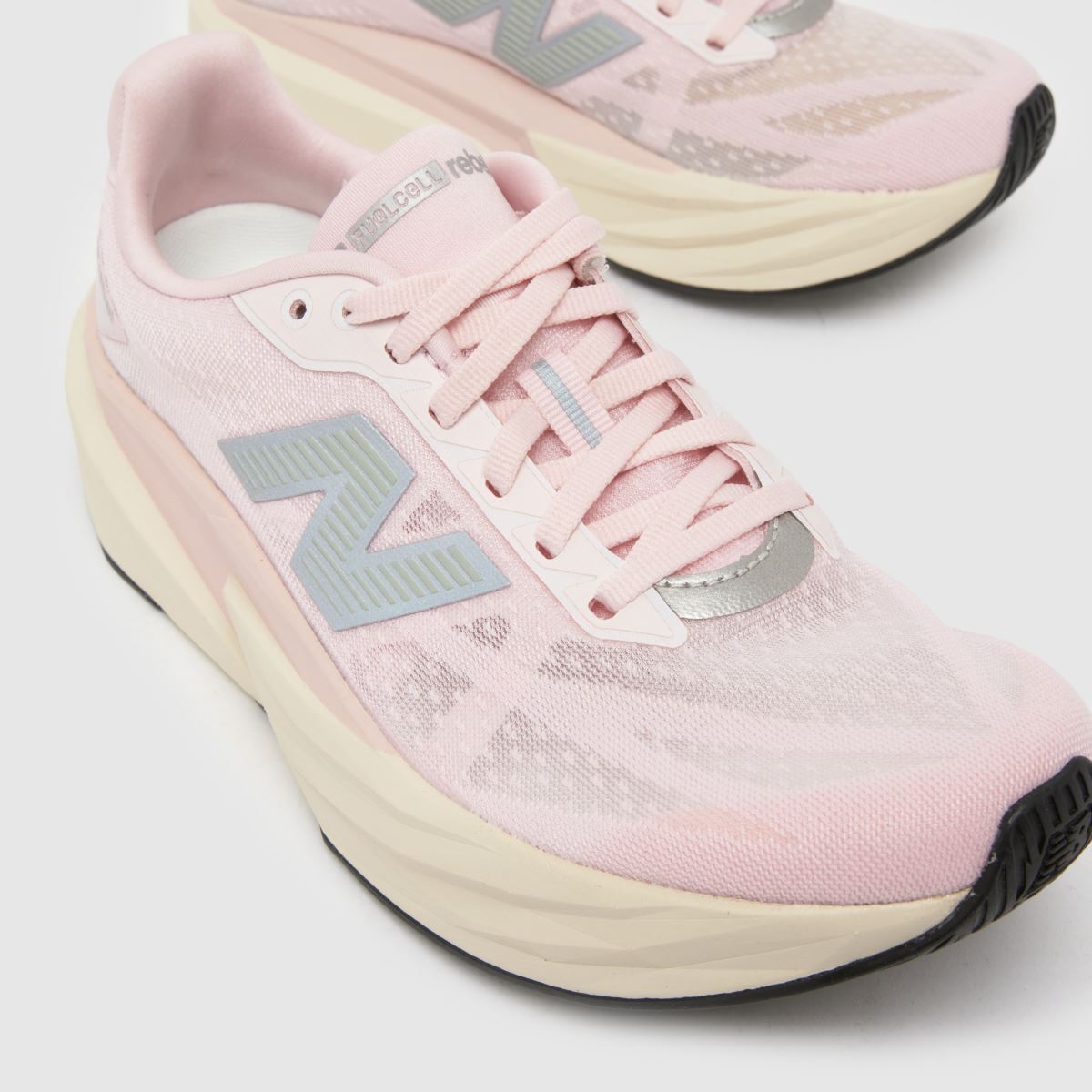 Damen New Balance Rosa Fuelcell Rebel V5 Sneaker New Balance FuelCell Rebel V5 4