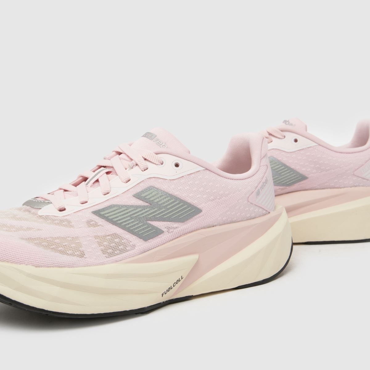 Damen New Balance Rosa Fuelcell Rebel V5 Sneaker New Balance FuelCell Rebel V5 7