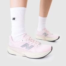 Damen New Balance Rosa Fuelcell Rebel V5 Sneaker New Balance FuelCell Rebel V5,2 von 4