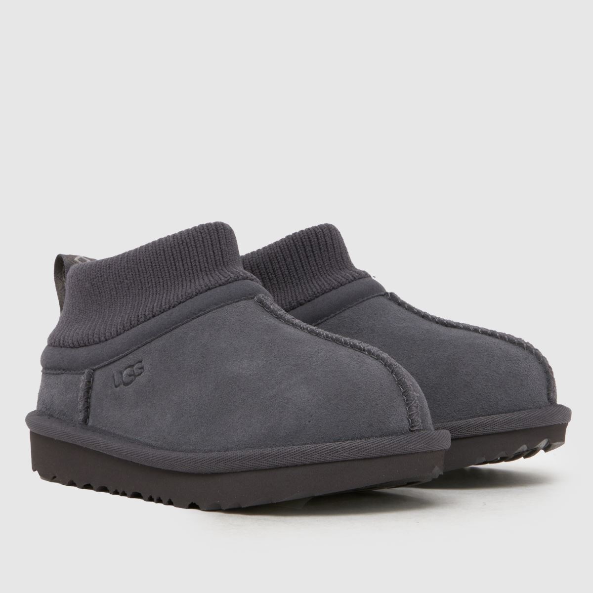 UGG Ultra Mini Stretch Cuff Toddler in Obsidian UGG Ultra Mini Stretch Cuff 1