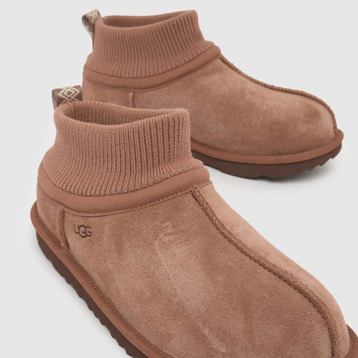 UGG Ultra Mini Stretch Cuff Youth in Rocky Oak UGG Ultra Mini Stretch Cuff 4