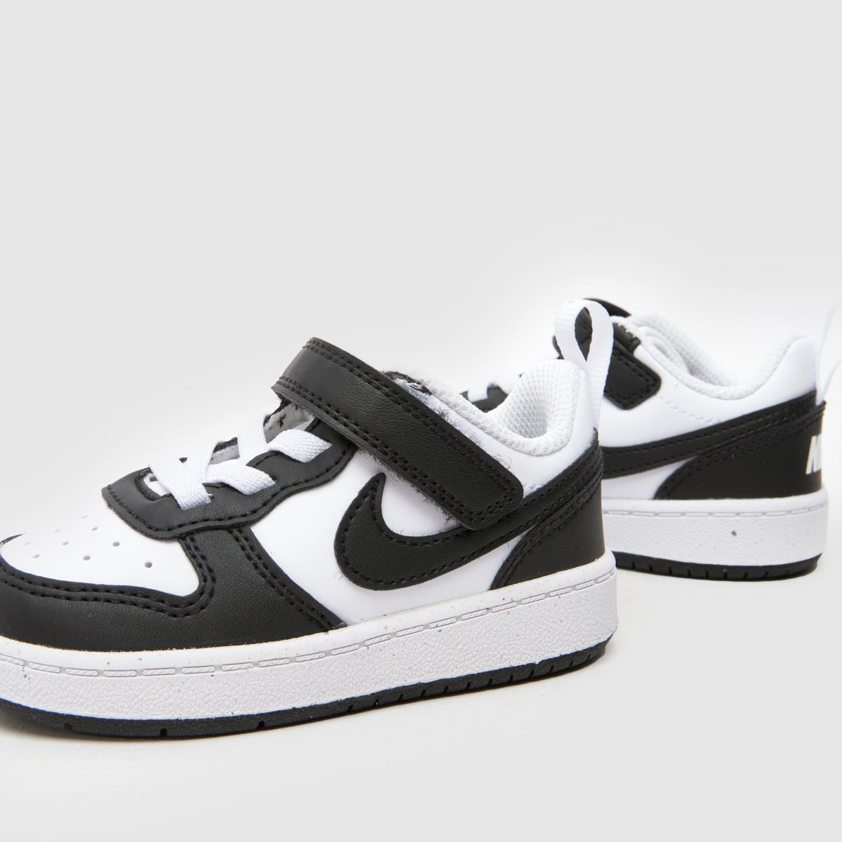 Nike Court Borough Toddler in White & Black Nike Court Borough 7