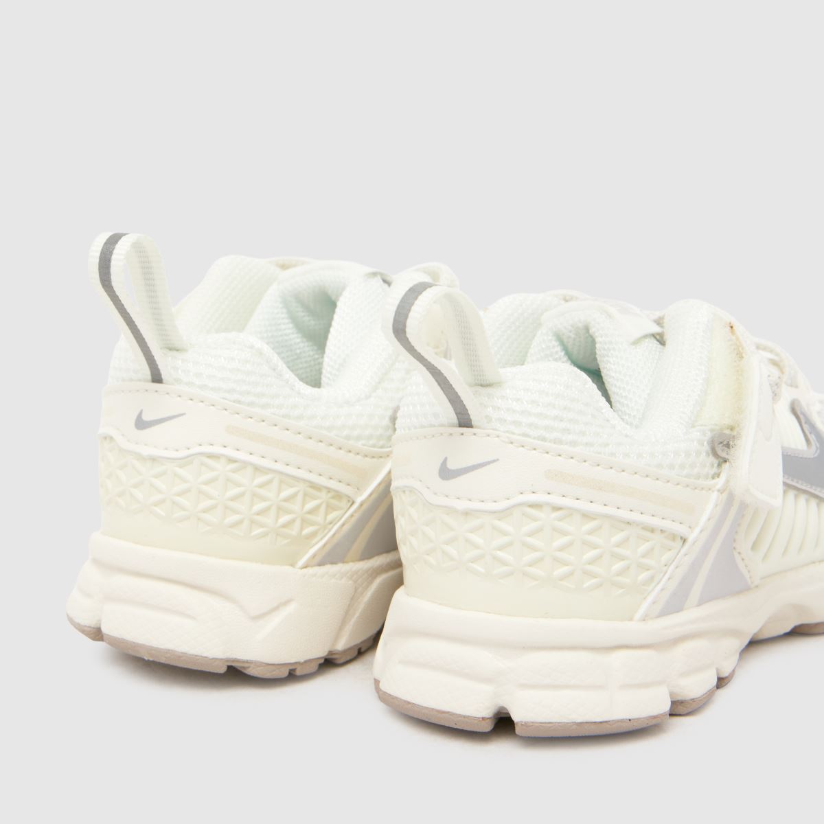 Nike Vomero 5 Toddler in Off-White Nike Vomero 5 7