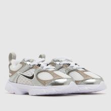 Nike V5 RNR Toddler in White & Black Nike V5 RNR,2 of 4