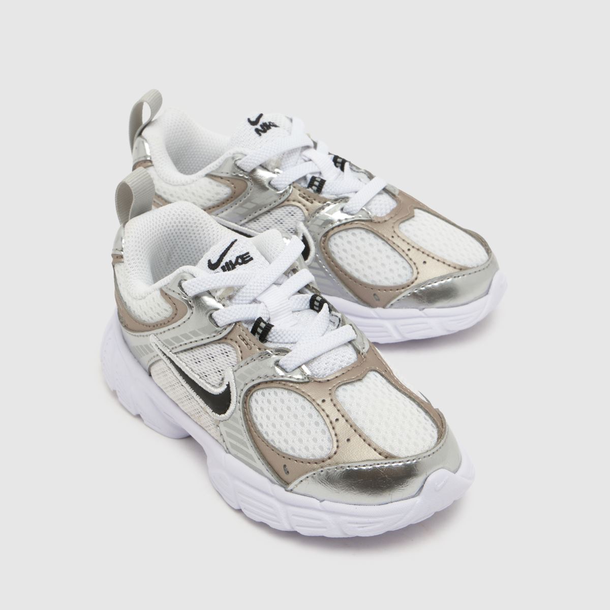 Nike V5 RNR Toddler in White & Black Nike V5 RNR 4