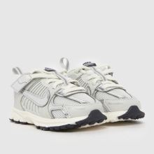 Nike Vomero 5,2 of 4