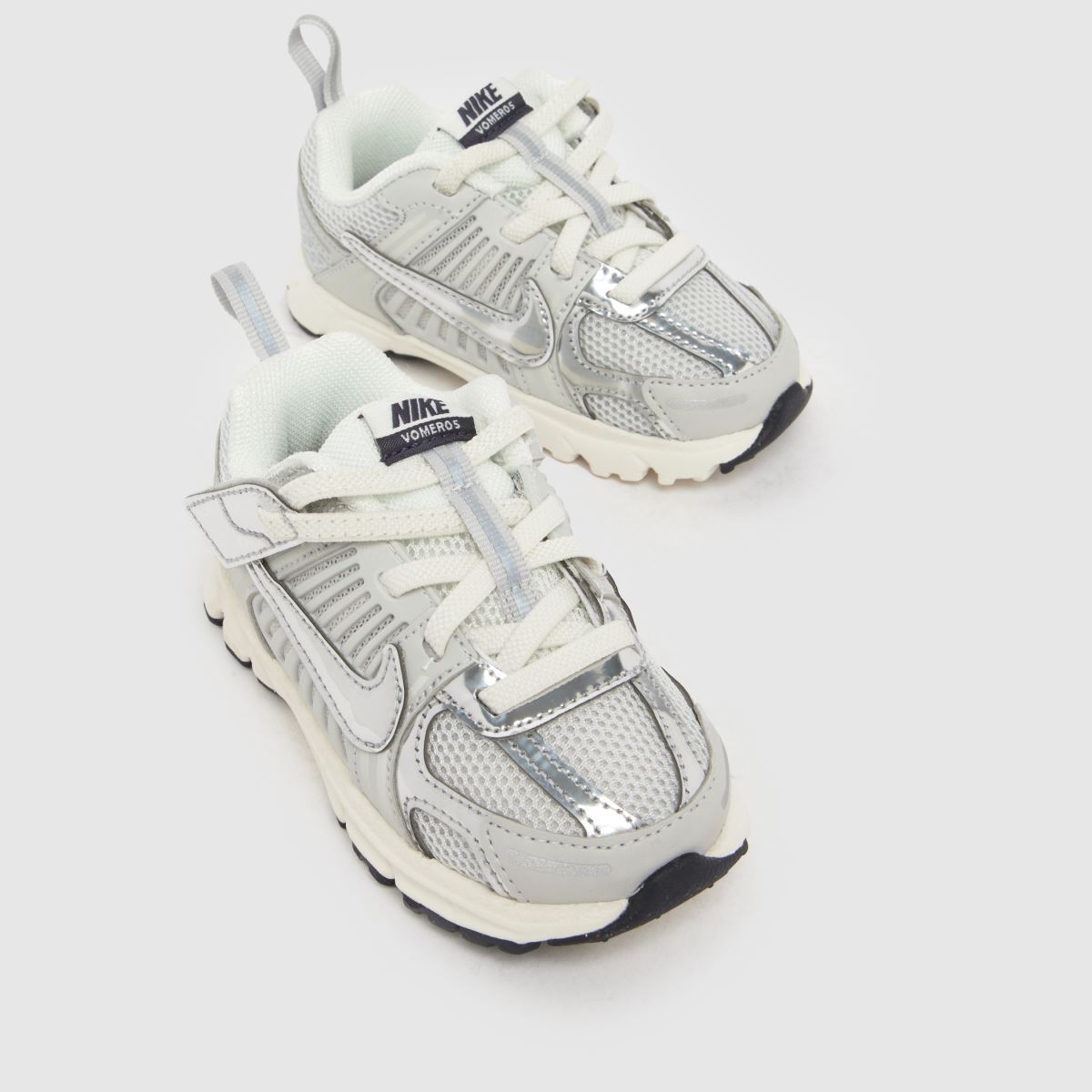 Nike Vomero 5 Toddler in Light Grey Nike Vomero 5 4