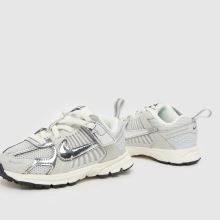 Nike Vomero 5,4 of 4