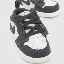 Nike Jordan 1 Low ALT,3 of 4