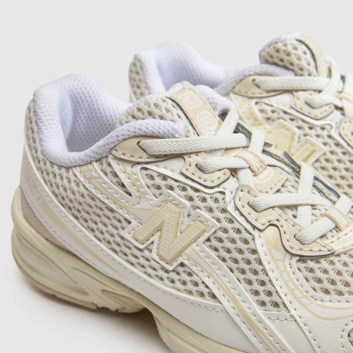 New Balance 740 Toddler in Off-White New Balance 740 4